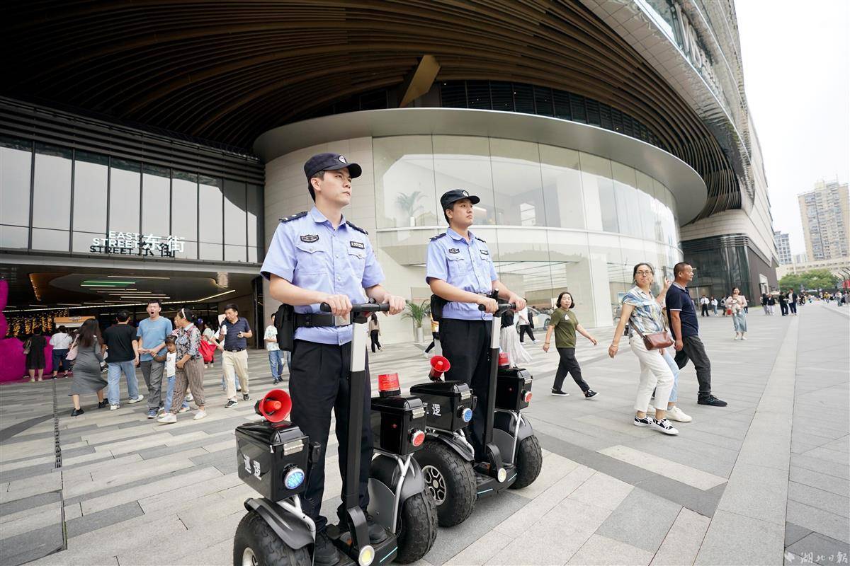 摸摸鱼游戏下载